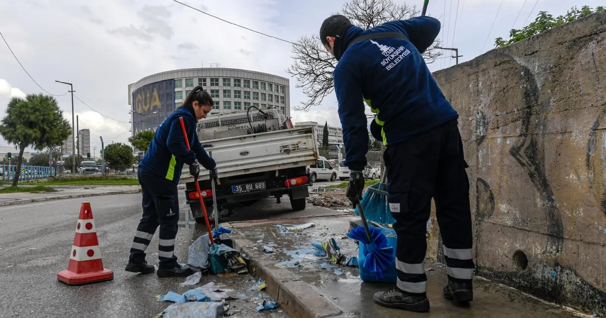 İzmir’de kent estetiğine sıkı takip