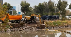 İzmir Büyükşehir Belediyesi, kent genelinde etkili olan sağanak yağış ve