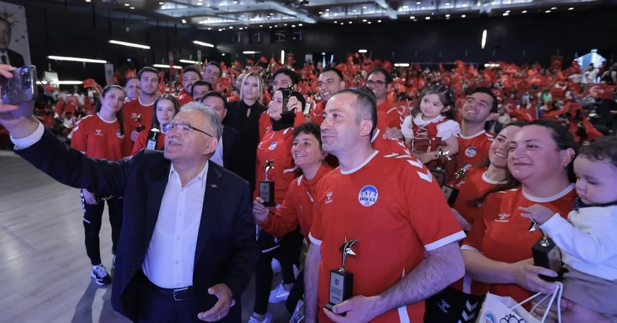 Kayseri Büyükşehir şehri spor merkezine döndürdü