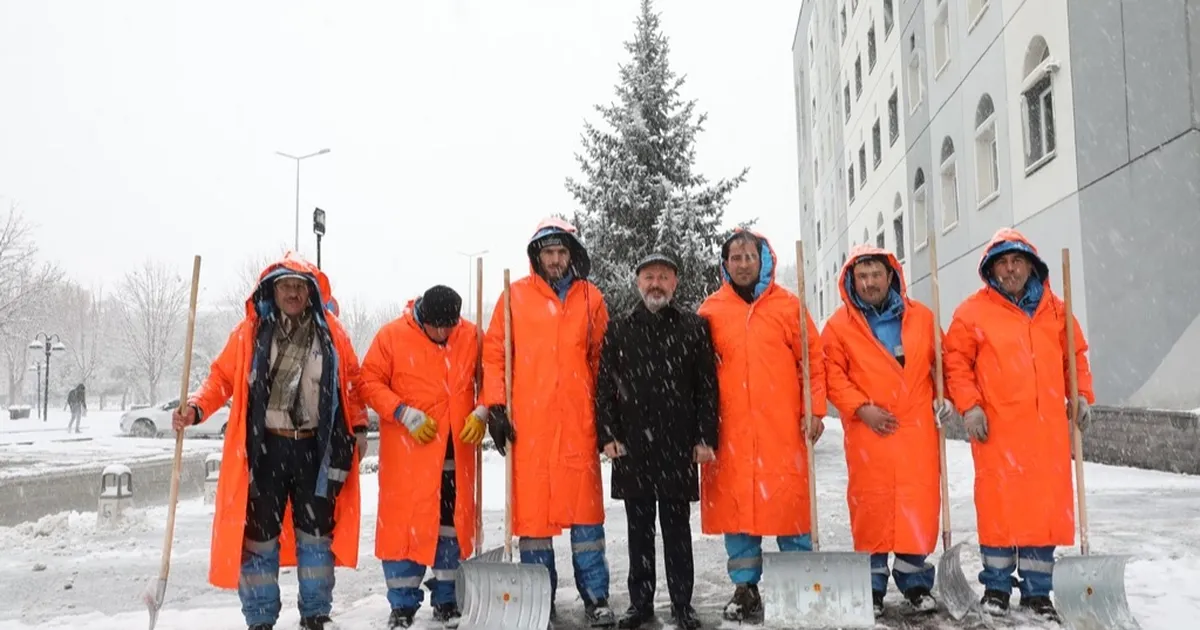 Kayseri Kocasinan ekipleri 7/24 görevde