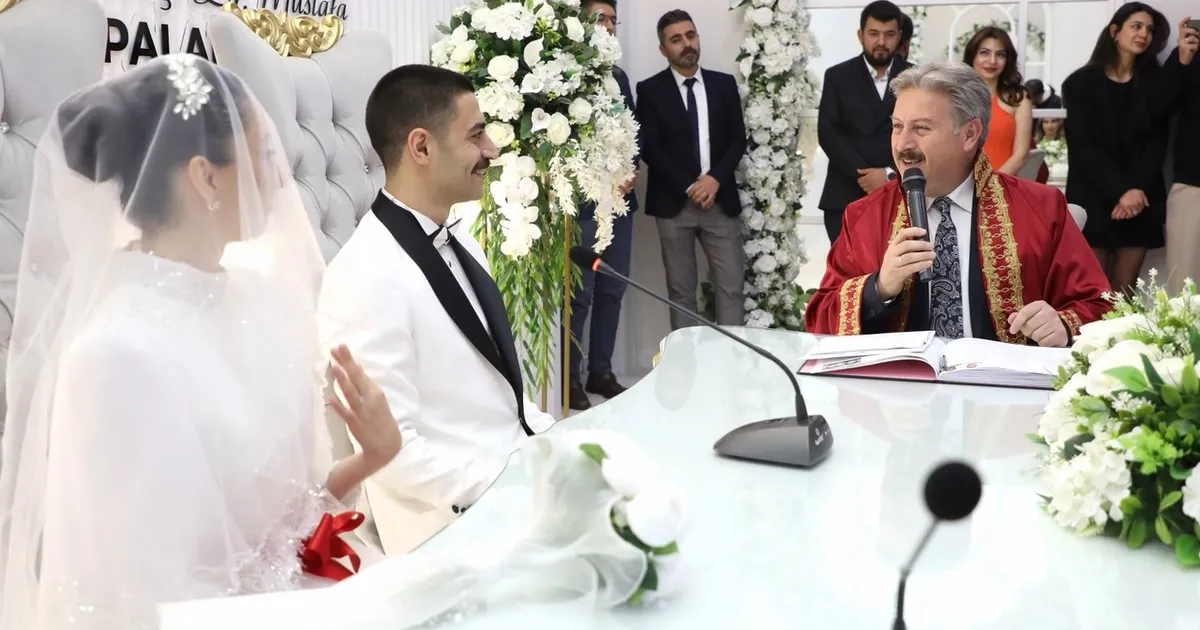 Kayseri Melikgazi 2 bin çifti dünyaevine taşıdı
