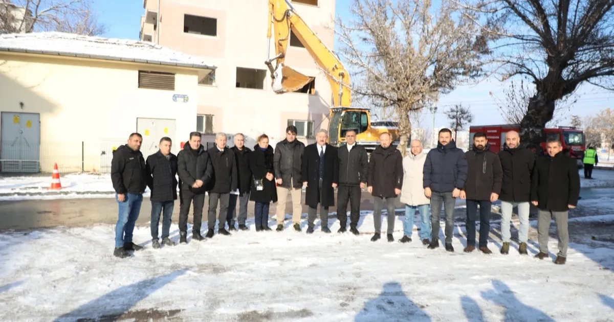 Kayseri Melikgazi Aydınlıkevler’de dönüşüm başladı