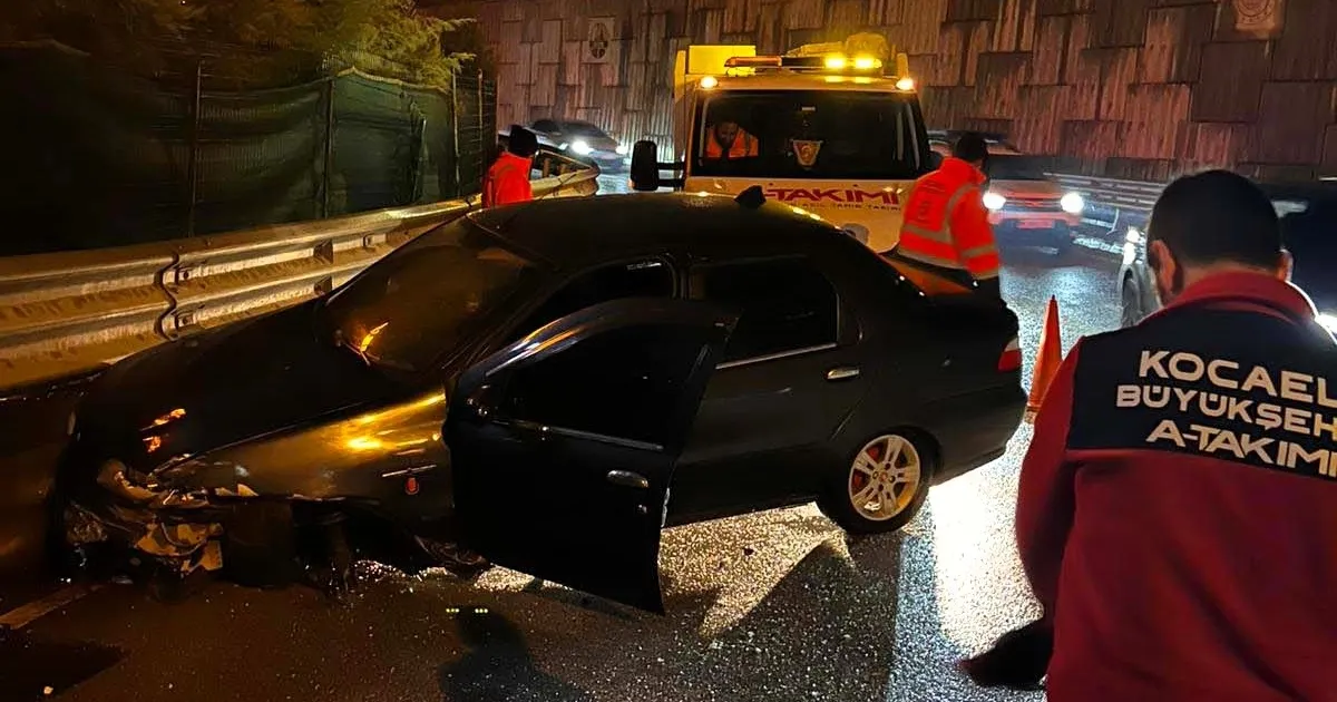 Kocaeli  A Takımı’ndan kazaya anında müdahale
