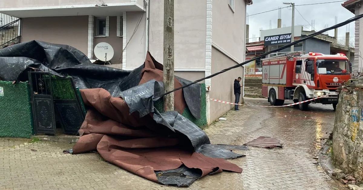 Kocaeli’de fırtına mağdurlarına Büyükşehir sahip çıktı