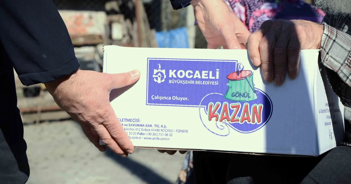Kocaeli’de ‘Gönül Kazan’ ile sofralara sıcak yemek