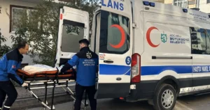 Kocaeli Büyükşehir Belediyesi’nin yatalak ve yürüyemeyecek durumdaki hastaların sağlık kuruluşlarına