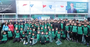 Kocaeli Büyükşehir Belediyesi'nin hayata geçirdiği Kocaelispor Vinsan Altyapı Tesisleri tanıtıldı.