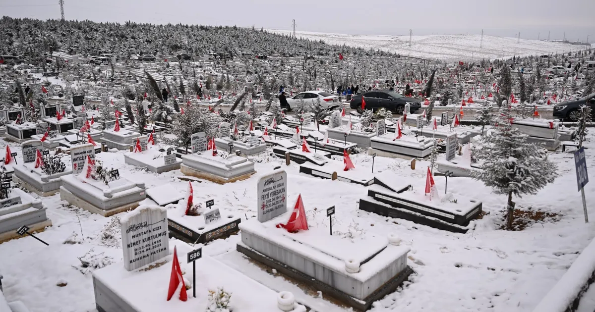 Malatya Büyükşehir acılı günlerde de vatandaşın yanında