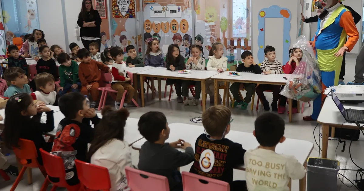 Muğla’da miniklere geri dönüşüm dersi