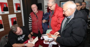 Nilüfer Belediyesi’nin düzenlediği “Şairin Şiir Evreni” söyleşisine konuk olan şair