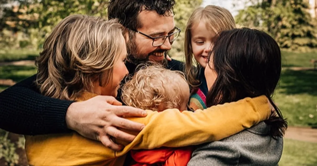 Sarılma, yalnız hissetmeyi azaltır!