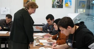 Kocaeli Büyükşehir Belediyesi bünyesinde hizmet veren Seka Sanat İhtisas Merkezi,