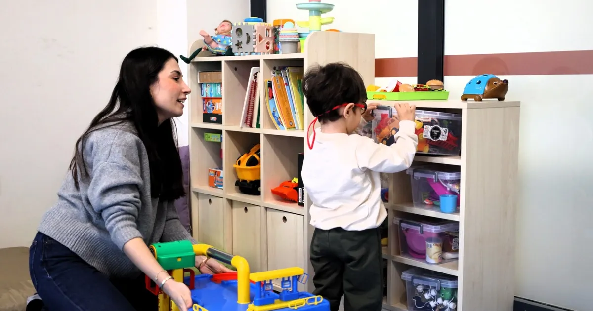 Talha’nın iletişim yolculuğu Gonca’yla başladı