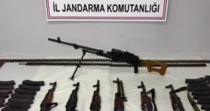 Jandarma Genel Komutanlığı tarafından 27 ilde düzenlenen operasyonlarda 1 kaçak