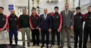 Mersin'de düzenlenen Okul Sporları Halter Gençler A/B Türkiye Birinciliği'nde Ağrılı