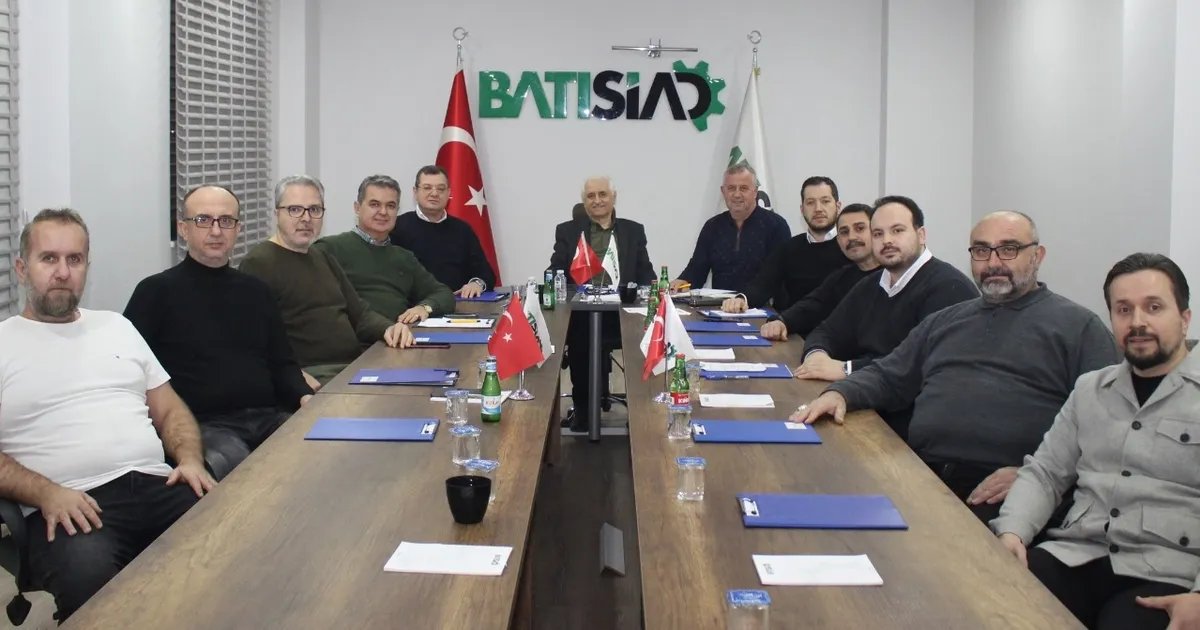 Ahmet Er başkanlığındaki BATISİAD’da görev bölümü