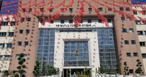 Ankara2da Keçiören Belediye Başkanı Mesut Özararslan’ın CHP’den istifa etmesi üzerine