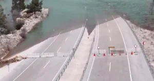 Karayolları Genel Müdürlüğü, Antalya-Derebucak-Beyşehir Yolu’nun olağanüstü yağışlar nedeniyle oluşan su