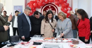 Aile ve Sosyal Hizmetler Bakanlığı'nca yürütülen "Evlenecek Gençlerin Desteklenmesi Projesi"