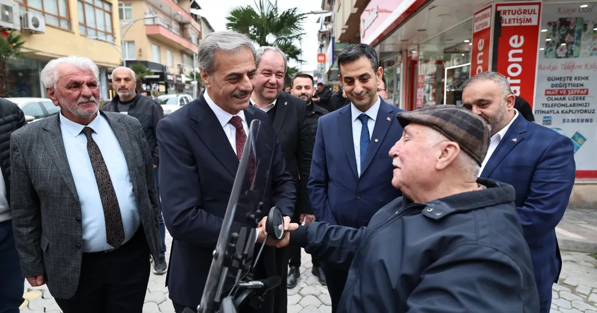 Başkan Alemdar Sakarya Pamukova’da hemşehrileriyle buluştu