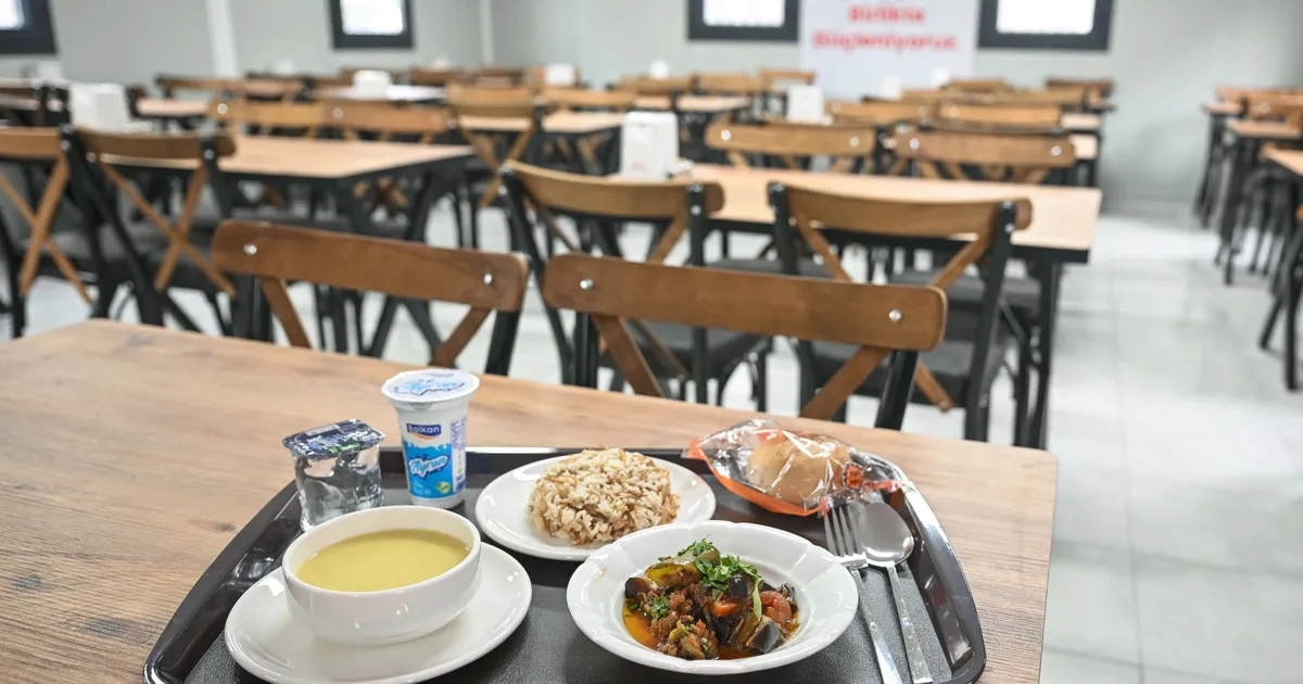 Bornova’da Kent Lokantası’nda dayanışma sofrası büyüyor