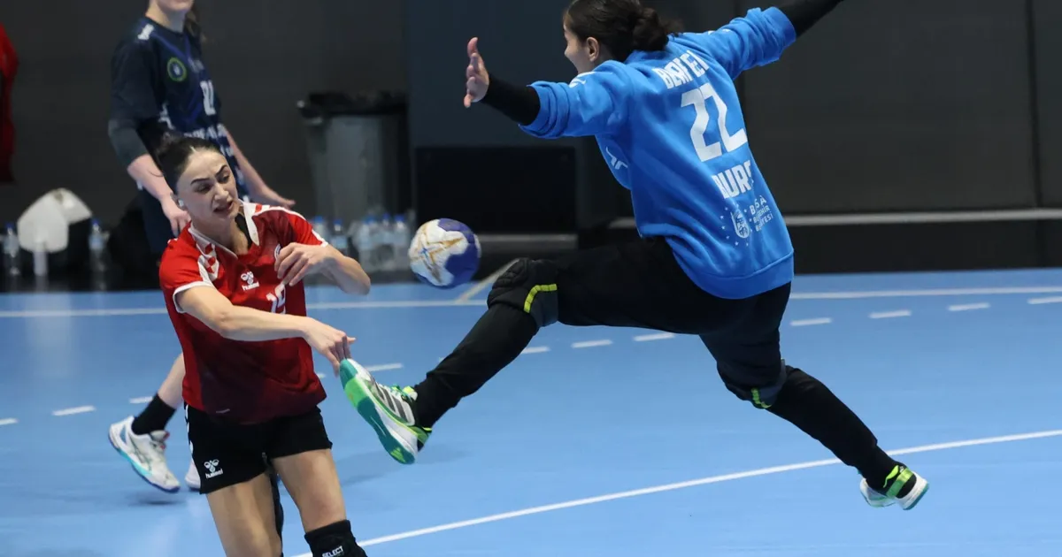 Bursa Büyükşehir Üsküdar’a geçit vermedi