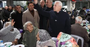 Bursa Büyükşehir Belediyesi’nin Kestel ilçesinde düzenlediği iftar programında konuşan Başkan