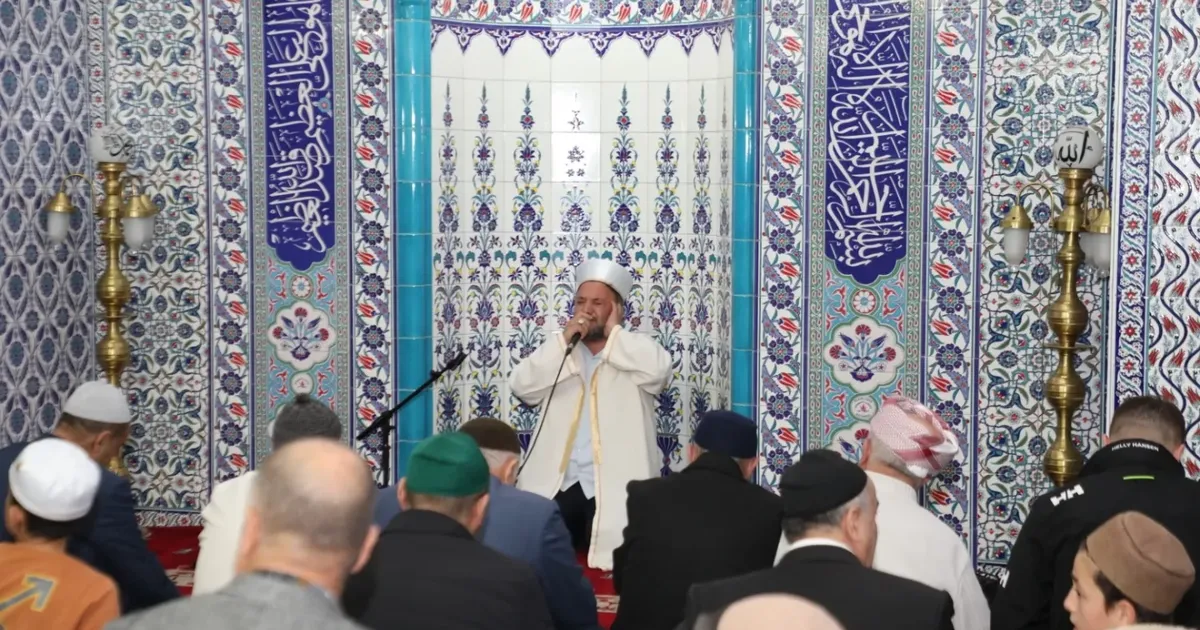 Bursa İnegöl’de ramazan teravih programları devam ediyor