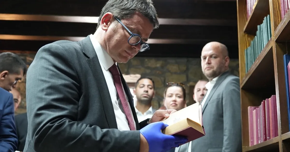 Bursa Osmangazi’den Tanpınar’a 24 yıllık vefa