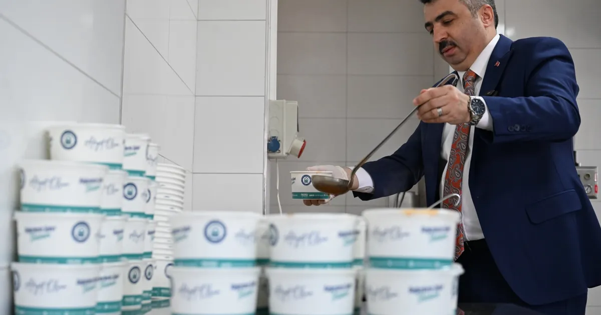 Bursa Yıldırım’da gönüller de, sofralar da bir