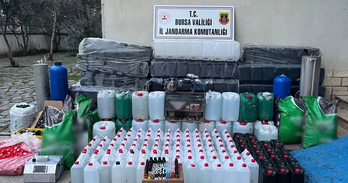 Bursa’da kaçak ve sahte alkol üretim tesisine operasyon