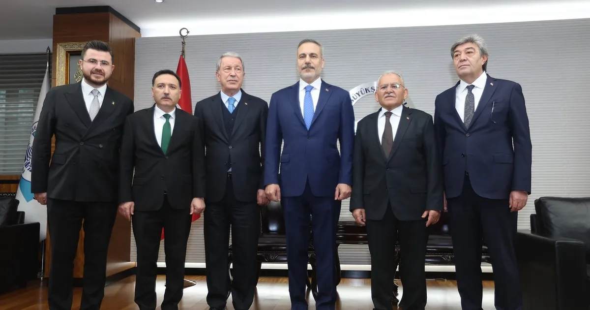 Kayseri Büyükşehir Belediye Başkanı Dr. Memduh Büyükkılıç, Dışişleri Bakanı Hakan