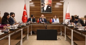 Eskişehir Büyükşehir Belediye Başkanı Ayşe Ünlüce, Ankara’da gerçekleştirdiği temaslarla dikkat