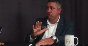 Türkiye Tüm Roman Dernekleri Konfederasyonu Genel Başkanı Fahrettin Savcı, katıldığı