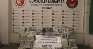 Ticaret Bakanlığı Gümrükler Muhafaza ekiplerinin üç ayrı gümrük kapısında düzenlediği