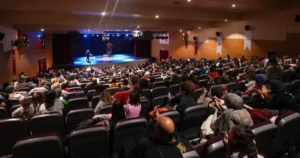 İstanbul Maltepe Belediyesi şubat ayında her yaştan Maltepeli vatandaşı, tiyatrodan
