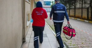 İstanbul Maltepe Belediyesi, “Evde Sağlık” hizmeti ekipleri, tedavileri evde devam