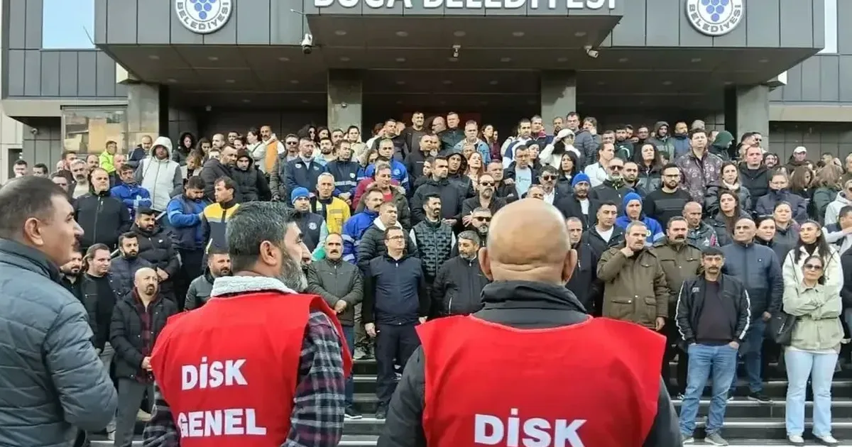 İzmir'de Buca Belediyesi’nde çalışan binlerce işçi, maaş ve yan hak