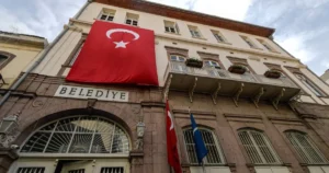 İzmir Büyükşehir Belediyesi, mülkiyetindeki bazı taşınmazların Vakıflar Genel Müdürlüğü tarafından