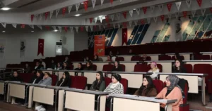İzmir Çiğli Belediyesi’nin mesleki eğitime ve istihdama yönelik örnek projelerinden biri
