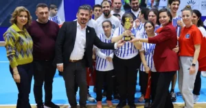 İzmir'de Karabağlar Belediyesi’nin düzenlediği Sömestr Spor Şenliği, İhsan Alyanak Spor