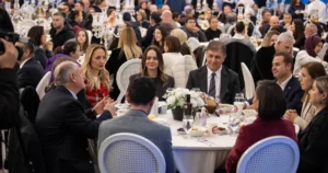 İzmir’de düzenlenen geleneksel Balıkesirliler iftar programında birlik ve dayanışma mesajları