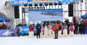 Kayseri Büyükşehir Belediye Başkanı Dr. Memduh Büyükkılıç, Erciyes Kayak Merkezi’nde