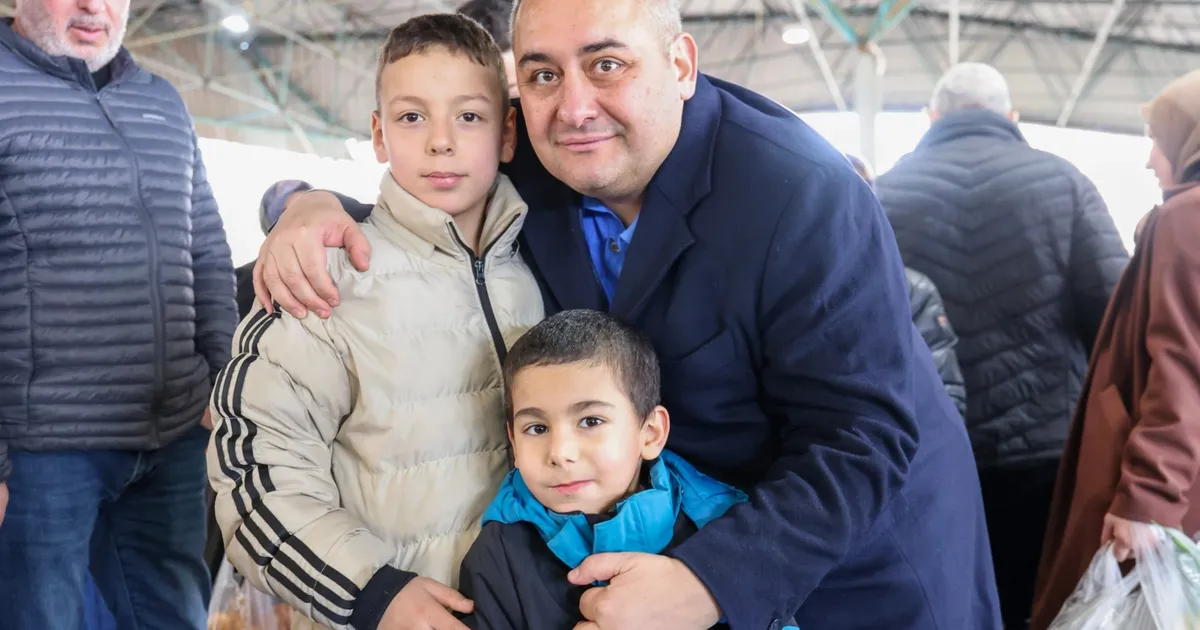 Ankara'dan Keçiören Belediye Başkanı Dr. Mesut Özarslan, Ufuktepe Semt Pazarı’nı