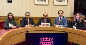 Küresel Gazeteciler Konseyi (KGK) heyeti, İngiltere’nin başkenti Londra’da Lordlar Kamarası’nda