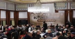 Konya Büyükşehir Belediyesi tarafından huzurevlerinde kalan büyüklerimizin moral ve motivasyonlarını