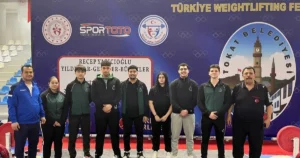 Konya Karatay Belediyespor Kulübü Halter Takımı sporcusu Berk Esergün, Türkiye