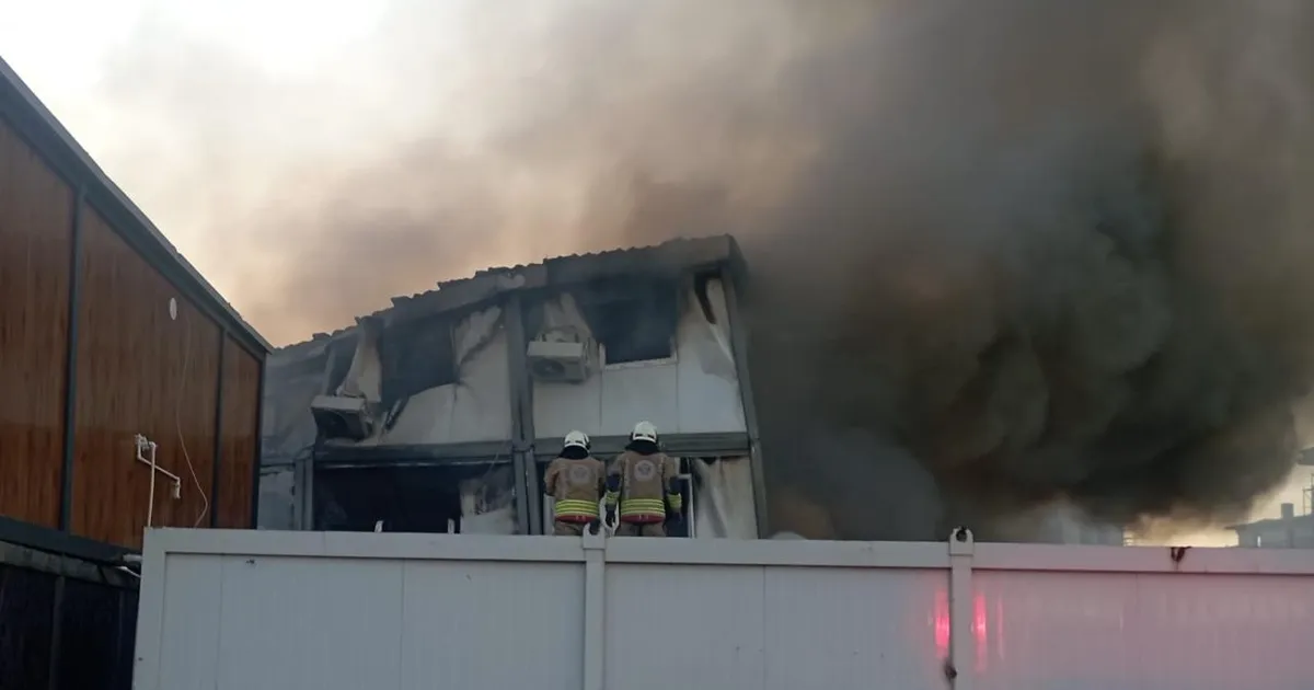 Manisa’da işçi konteynerinde çıkan yangın kontrol altına alındı