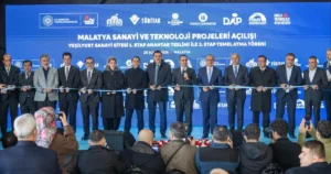 Malatya Büyükşehir Belediye Başkanı Sami Er, deprem sonrası yeniden inşa