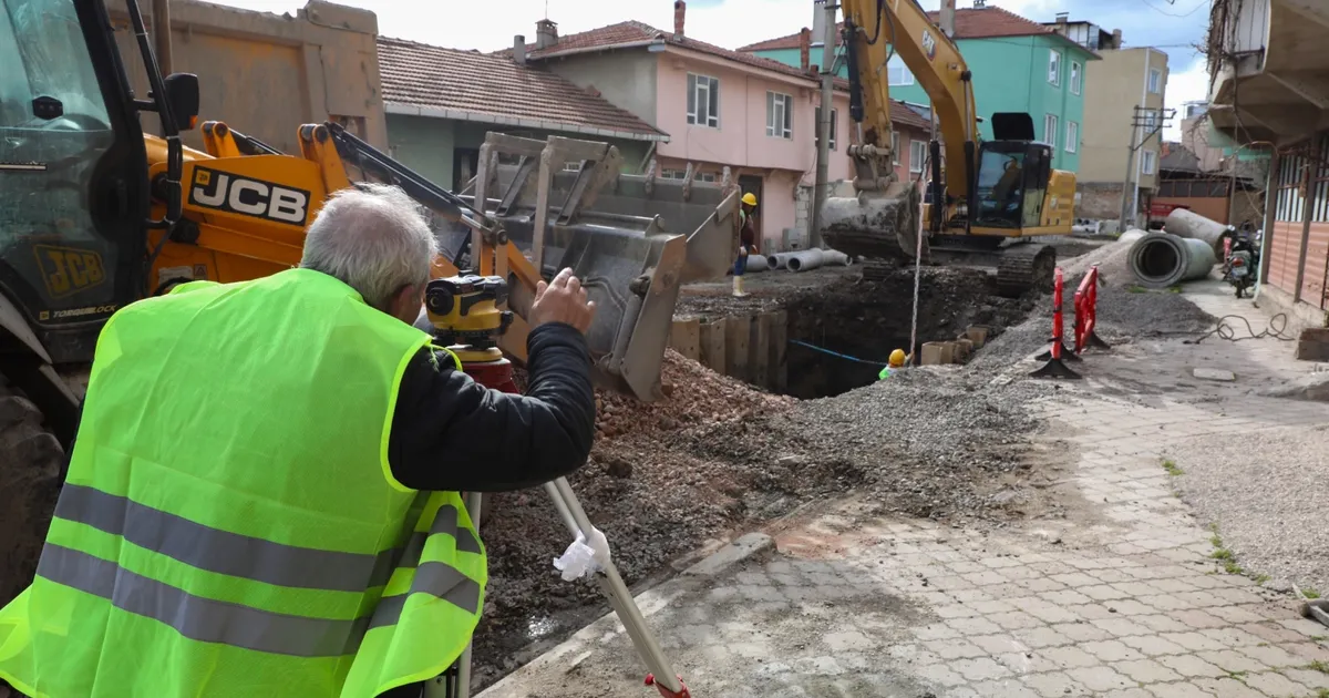 Mustafakemalpaşa’nın altyapısı Büyükşehir’le yenileniyor